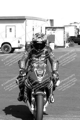 media/Apr-10-2022-SoCal Trackdays (Sun) [[f104b12566]]/Around the Pits/